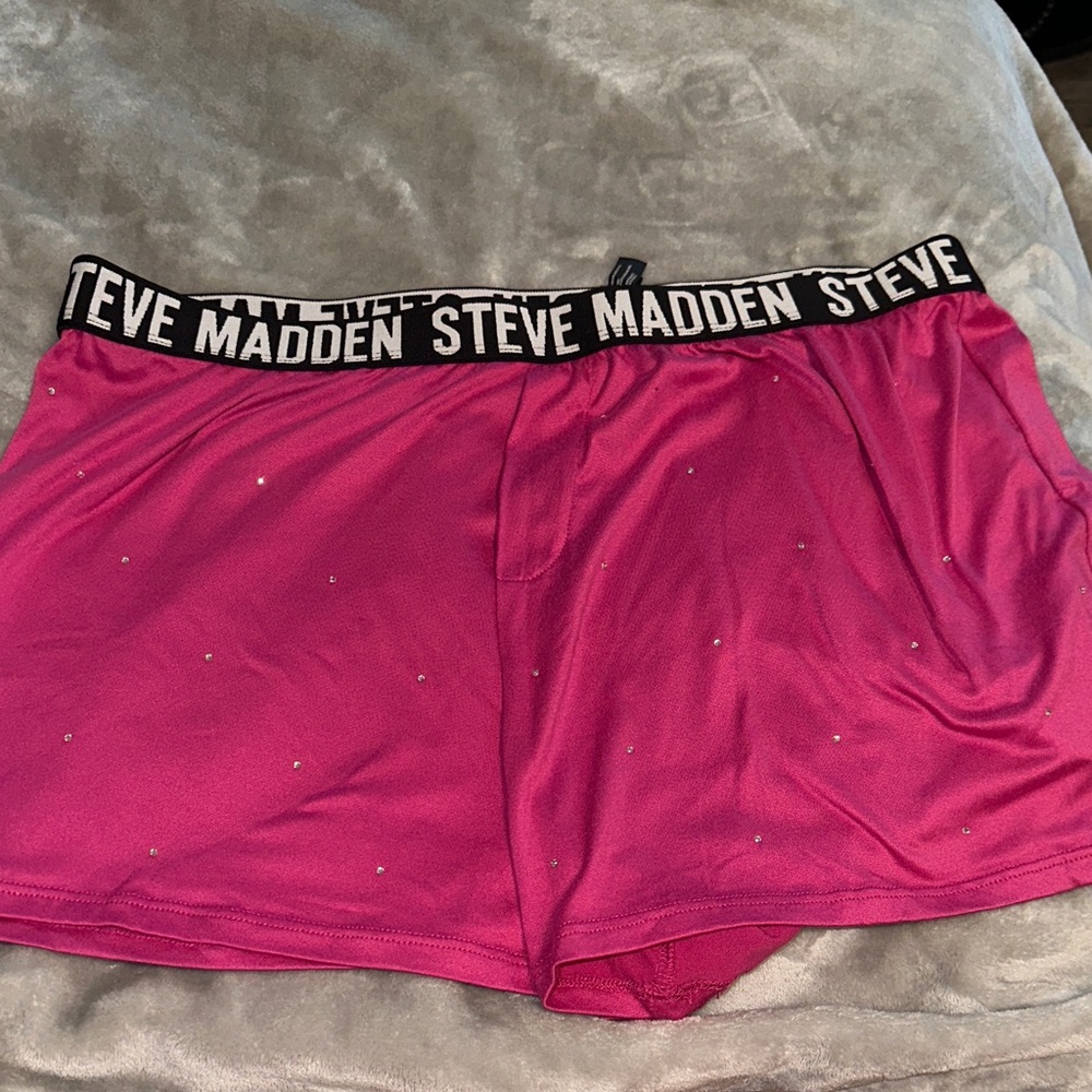 Steve Madden Fuchsia Lounge Shorts